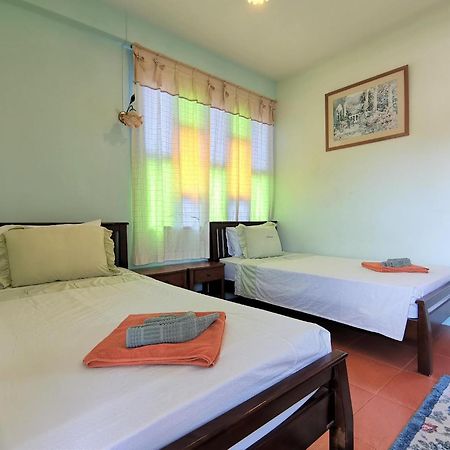 Hotel Baan Por Jai Ko Lanta Esterno foto