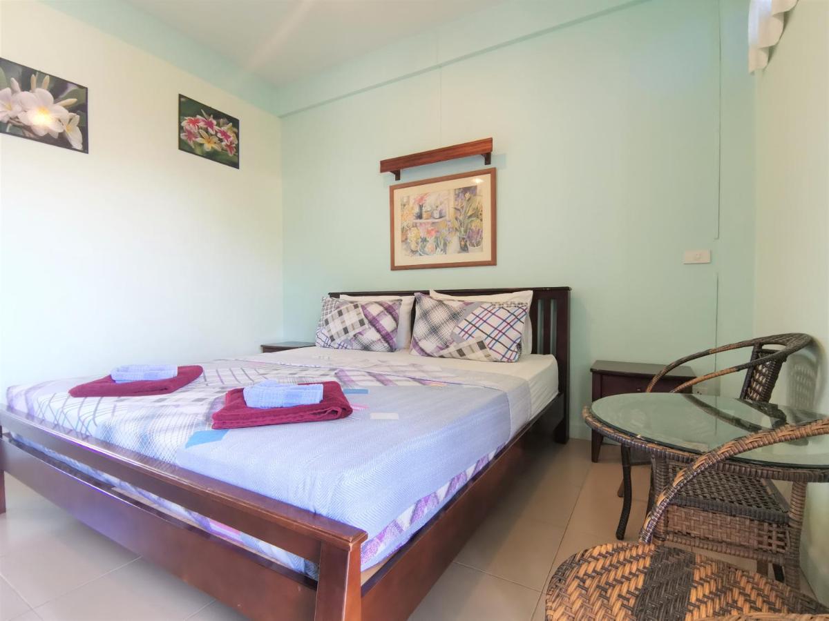 Hotel Baan Por Jai Ko Lanta Esterno foto